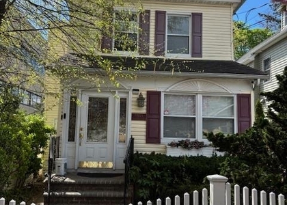 40 South Bayles Avenue - Photo 1