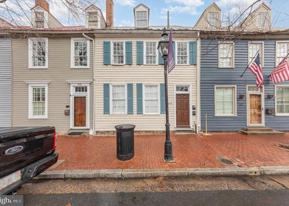 503 Caroline Street - Photo 1