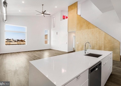 1229 Front St - Photo 1