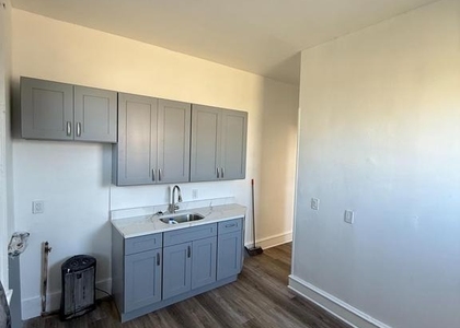 1111 W Lehigh Avenue - Photo 1