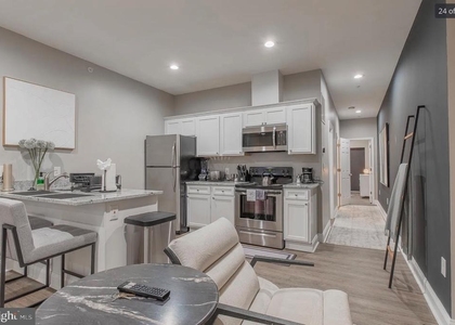 3221 Noble St. - Photo 1