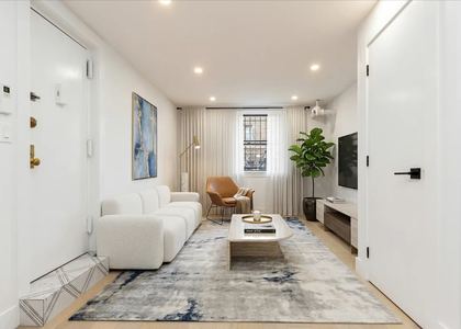 Eighth Avenue - Photo 1