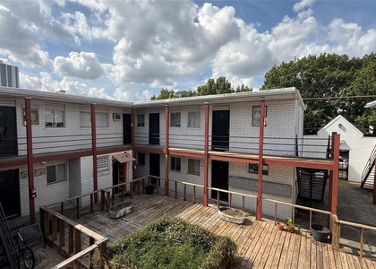 4921 Crawford Street - Photo 1