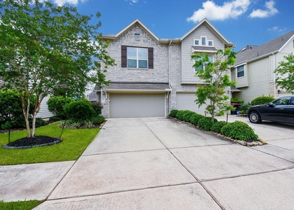 8726 Laurel Crest Drive - Photo 1