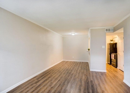 2825 Bellefontaine Street - Photo 1