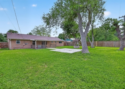 12002 Hillcroft Avenue - Photo 1