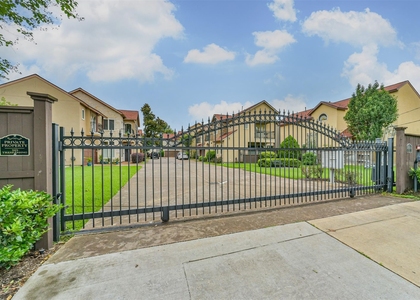 11025 Robin Hood Court - Photo 1
