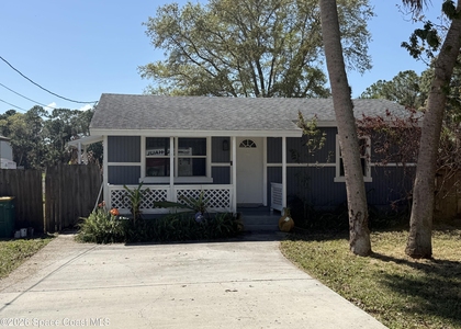 835 Kanawha Street - Photo 1