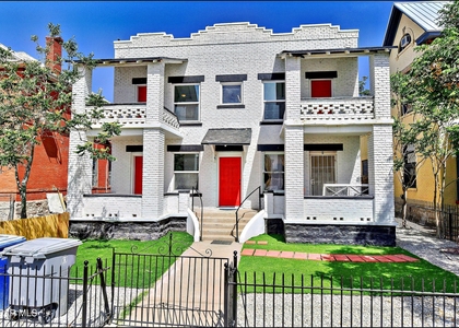 615 Arizona Avenue - Photo 1
