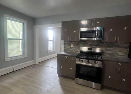105 Caroline Street - Photo 1