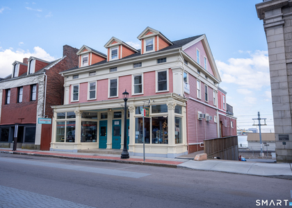 138 Bank Street - Photo 1