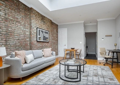 120 Christopher Street - Photo 1