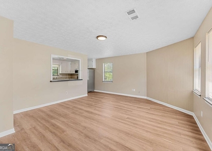 217 Tanglewood Drive - Photo 1