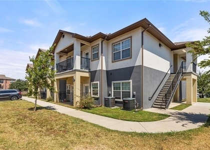 13609 W Pinnacle Circle - Photo 1