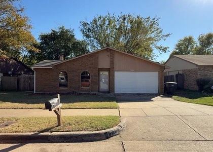 1233 Steinburg Lane - Photo 1