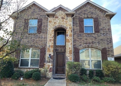 608 Pawnee Street - Photo 1