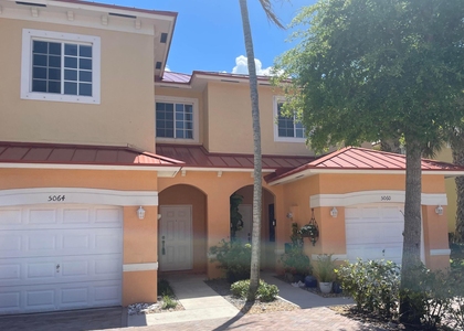 5064 Se Mariner Garden Circle - Photo 1