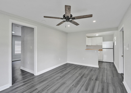234 Ne 14th Avenue - Photo 1