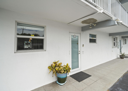 1444 Se 15th Court - Photo 1