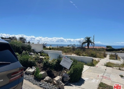 3908 Castlerock Road - Photo 1