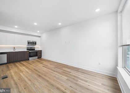 4324 Lancaster Avenue - Photo 1