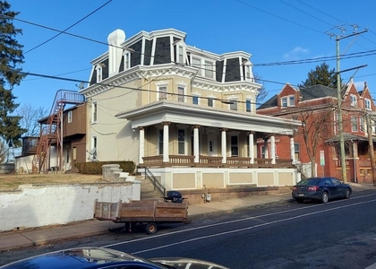 261 N York Street - Photo 1