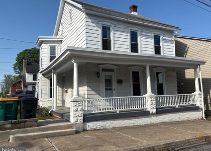 50 E North Street - Photo 1