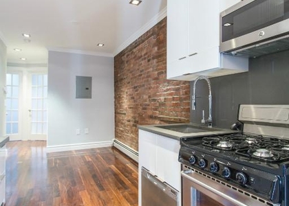 Ridge St & Stanton St. New Yor - Photo 1
