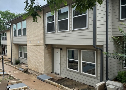 2124 Burton Dr - Photo 1