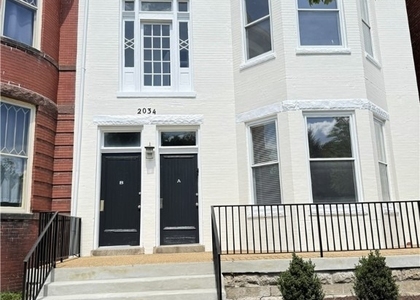 2034 W Grace Street - Photo 1