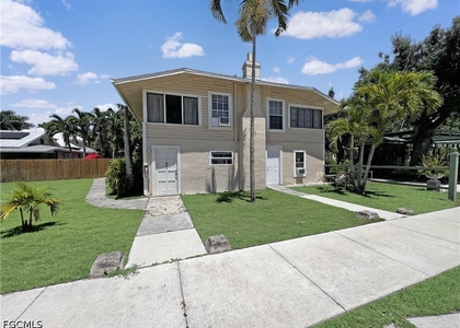 1615 Evans Avenue - Photo 1