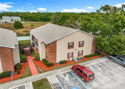 21027 Voyager Boulevard - Photo 1