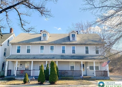 326 Lehigh Avenue - Photo 1