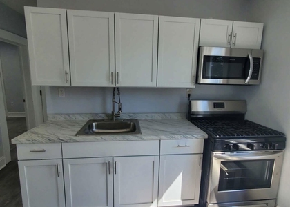100 Horace Street - Photo 1