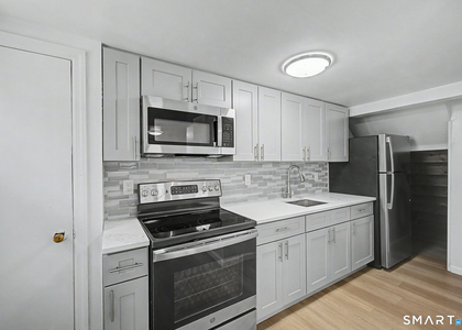 22 Treat Avenue - Photo 1