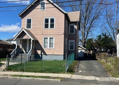 82-84 Glendale Avenue - Photo 1