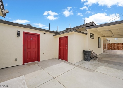 623 N 10th Street - Photo 1