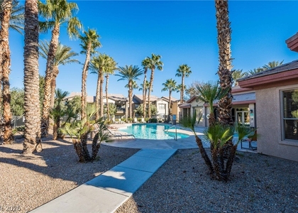 8000 Badura Avenue - Photo 1