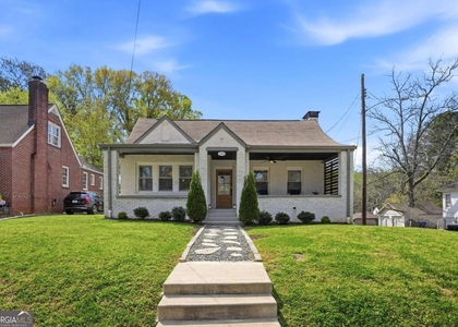 496 Shannon Drive Sw - Photo 1