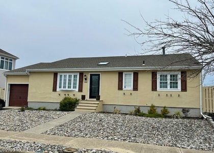 318 Aldo Drive - Photo 1