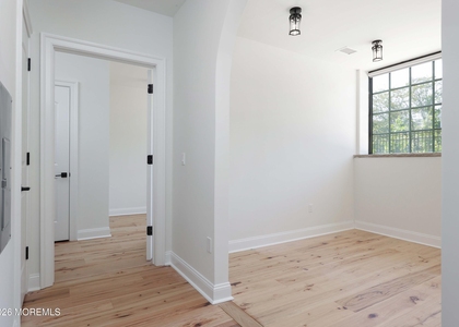 179 Chelsea Avenue - Photo 1