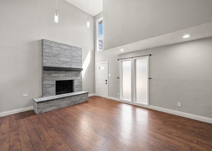 207 E Harwood Road - Photo 1