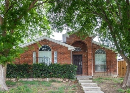 7133 Amber Drive - Photo 1