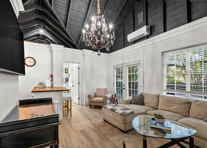 1017 Sw 4th Street - Photo 1