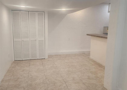7800 Sw 9th Street - Photo 1