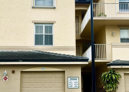 2080 Greenview Shores Boulevar - Photo 1
