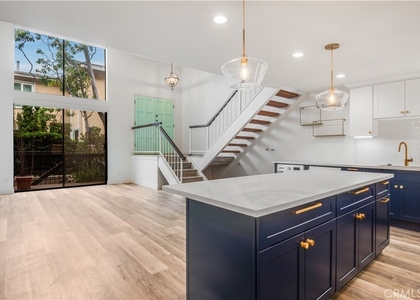 984 Granville - Photo 1