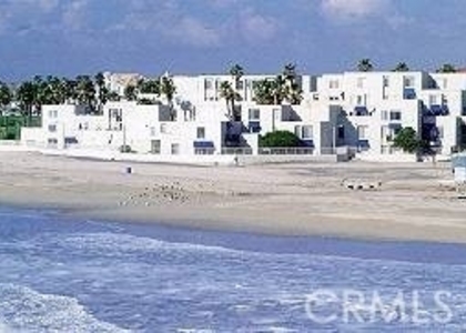 711 Pacific Coast Highway - Photo 1