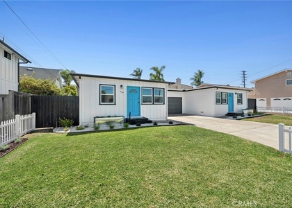 1614 Orange Ave - Photo 1