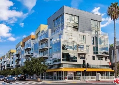 1705 Ocean - Photo 1